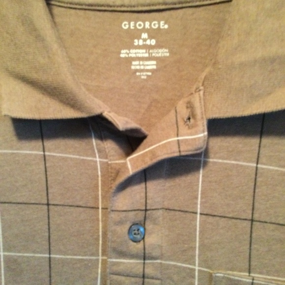 Van Heusen Polo Shirt - Picture 2 of 3